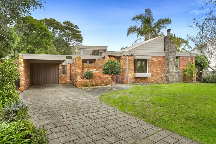52 Canadian Bay Road, Mount Eliza VIC 3930