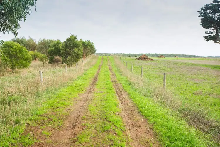 Third view of Homely rural property listing, 1690 Ellerslie-Panmure Road, Panmure VIC 3265