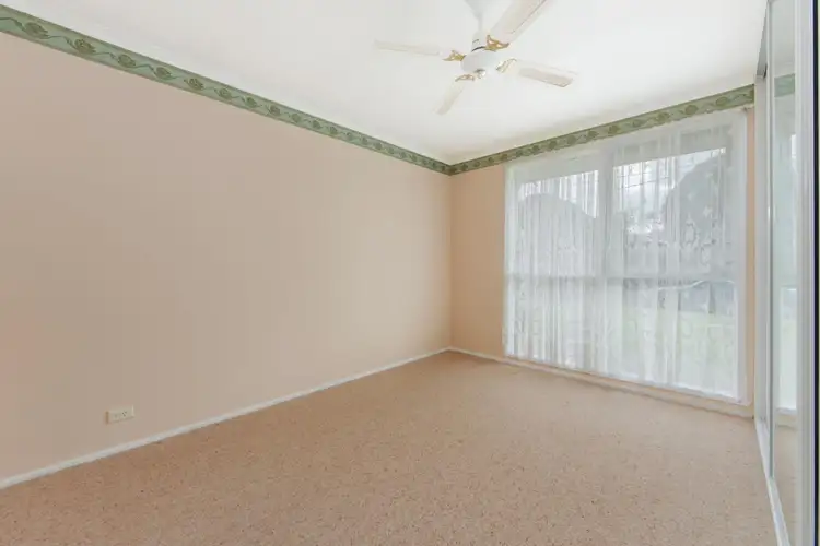Fifth view of Homely house listing, 8 Poplar Court, St Albans VIC 3021