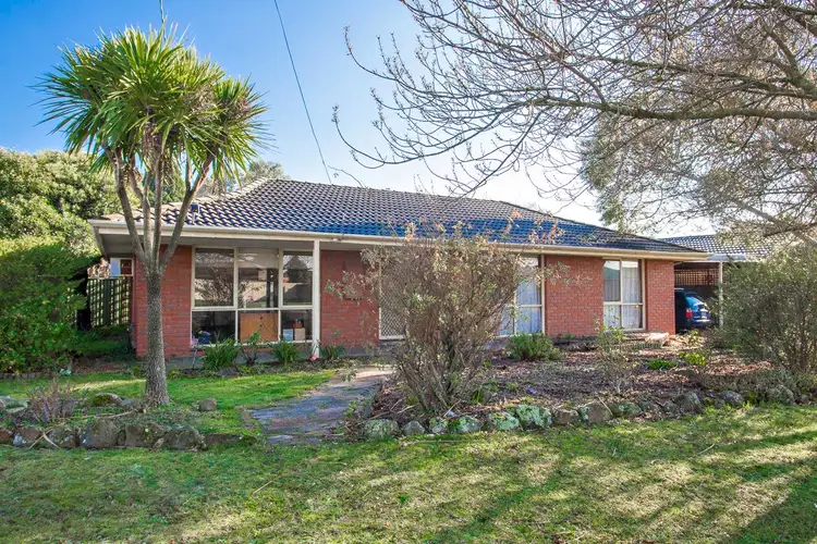 14 Ealing Avenue, Wendouree VIC 3355