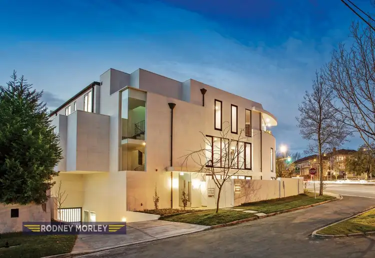 3/14 Martin Court, Toorak VIC 3142
