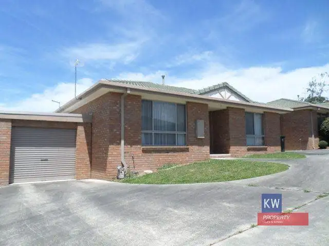 3/1-3 Dunbar Grove, Churchill VIC 3842