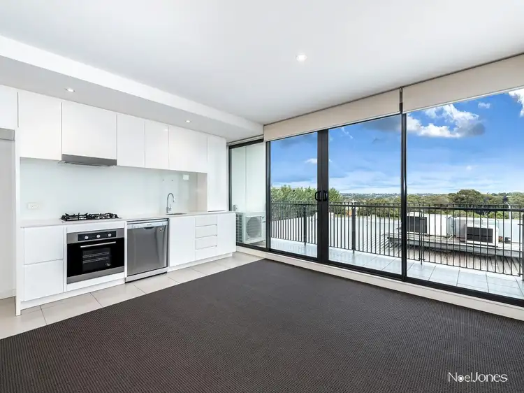 205&305/8 Ellingworth Parade, Box Hill VIC 3128