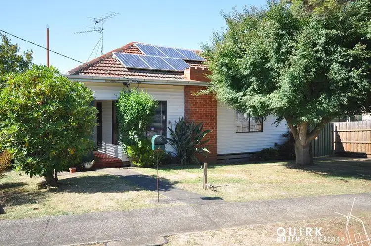 4 Centre Avenue, Warragul VIC 3820