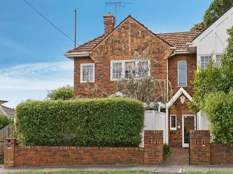 2/2A Lynedoch Avenue, St Kilda East VIC 3183