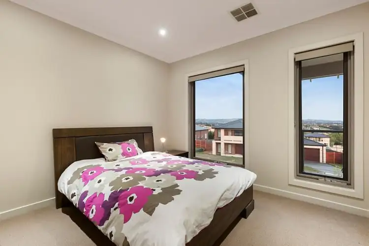 Fifth view of Homely house listing, 2 Bellavista Court, Narre Warren North VIC 3804