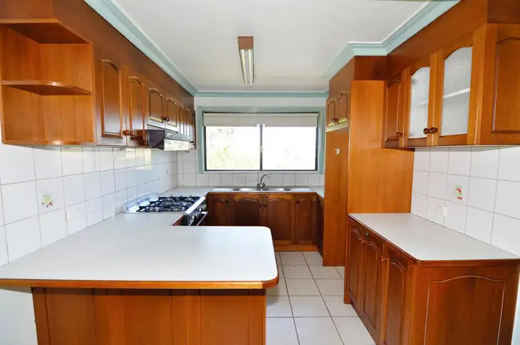 Fourth view of Homely house listing, 3 Laura Grove, Avondale Heights VIC 3034