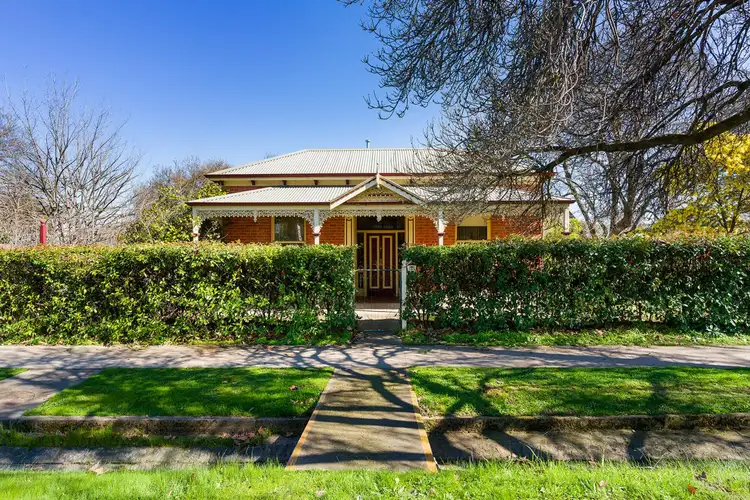 305 Barker Street, Castlemaine VIC 3450