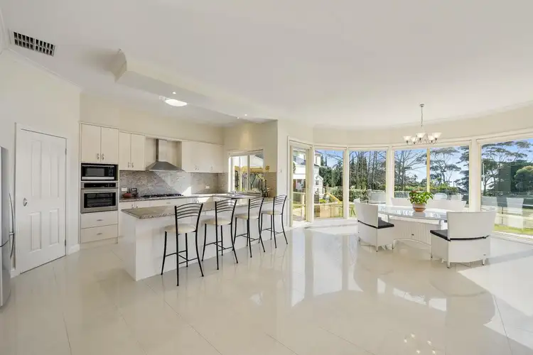 10 Almeria Court, Mount Eliza VIC 3930
