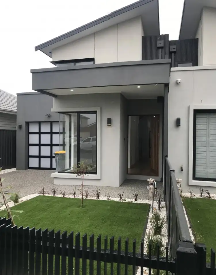 1/49 Hearn Street, Altona North VIC 3025