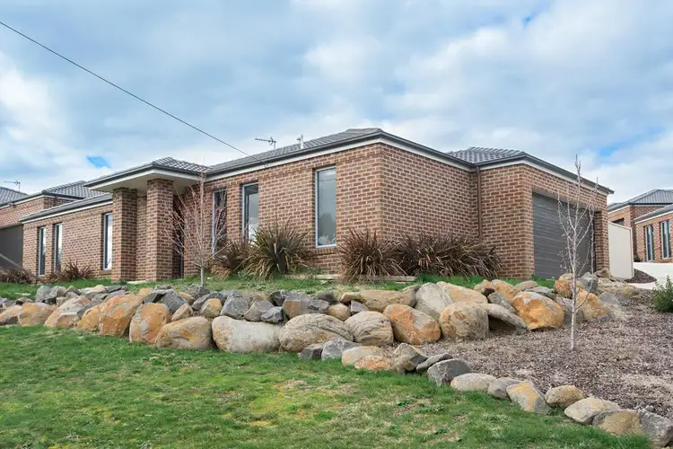1/309 Joseph Street, Canadian VIC 3350