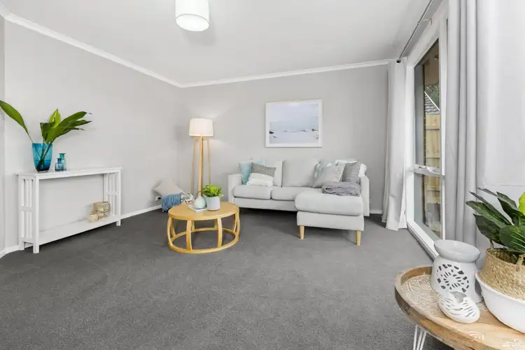 Second view of Homely house listing, 4 Lynne Court, Langwarrin VIC 3910