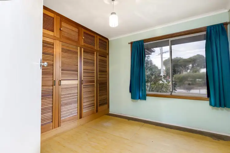 Fifth view of Homely house listing, 2 Nodding Avenue, Frankston North VIC 3200