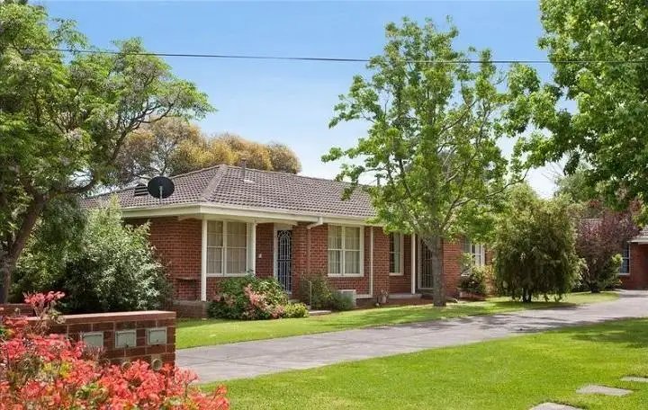 2/121-123 Mount Eliza Way, Mount Eliza VIC 3930