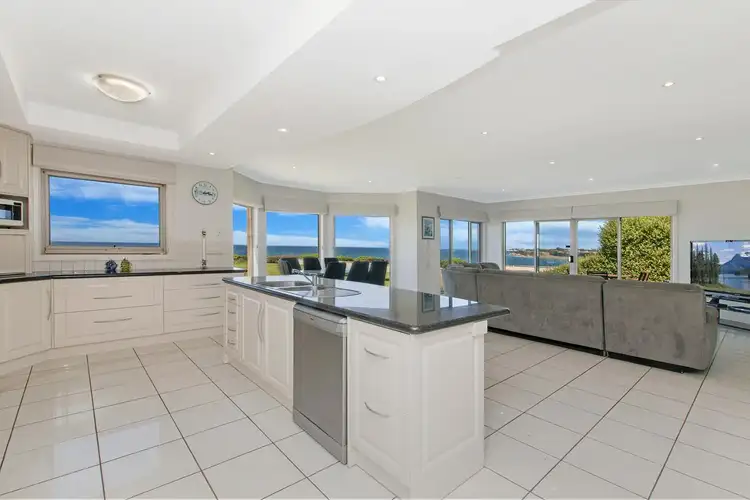 Fifth view of Homely house listing, 19 SEA VIEW Terrace, Portland VIC 3305
