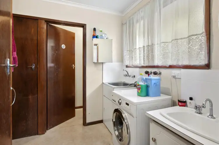 Sixth view of Homely unit listing, 1/106 Larter Street, Golden Point VIC 3350