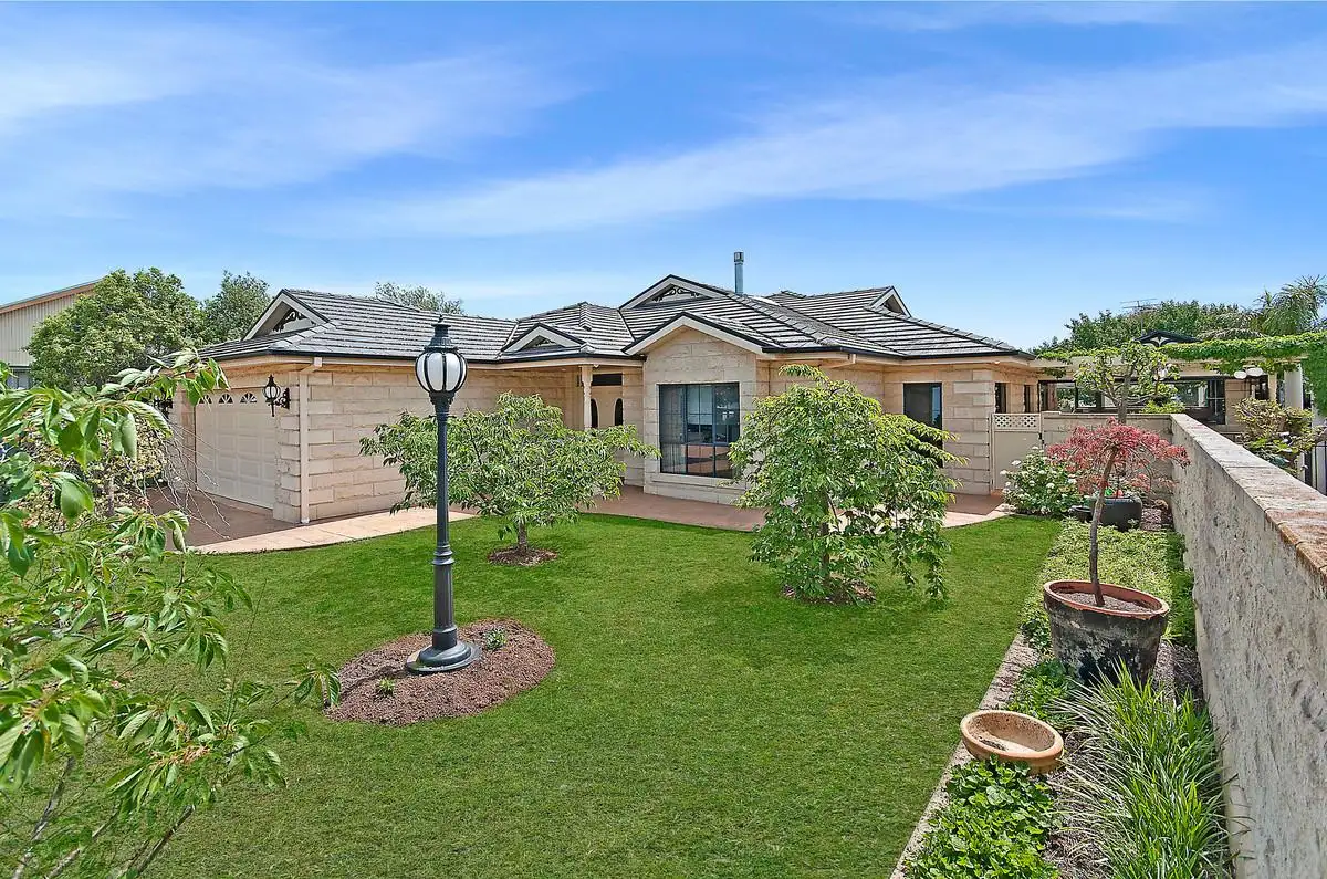 Main view of Homely house listing, 21 Macpherson Street, Hamilton VIC 3300