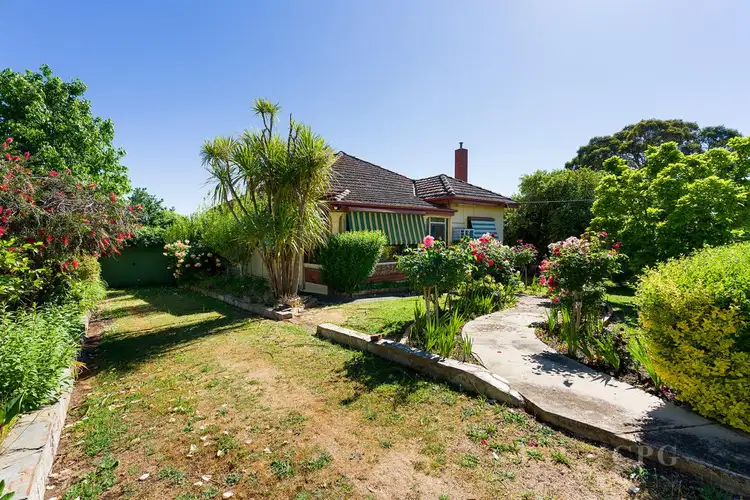 21 Yeats Street, Castlemaine VIC 3450