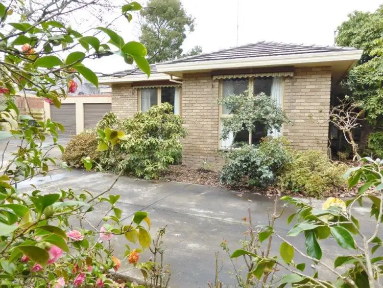 Main view of Homely townhouse listing, 2/15 Russell Street, Newington VIC 3350