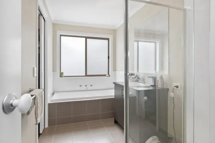 Sixth view of Homely townhouse listing, 2/47 Pauls Crescent, Wendouree VIC 3355