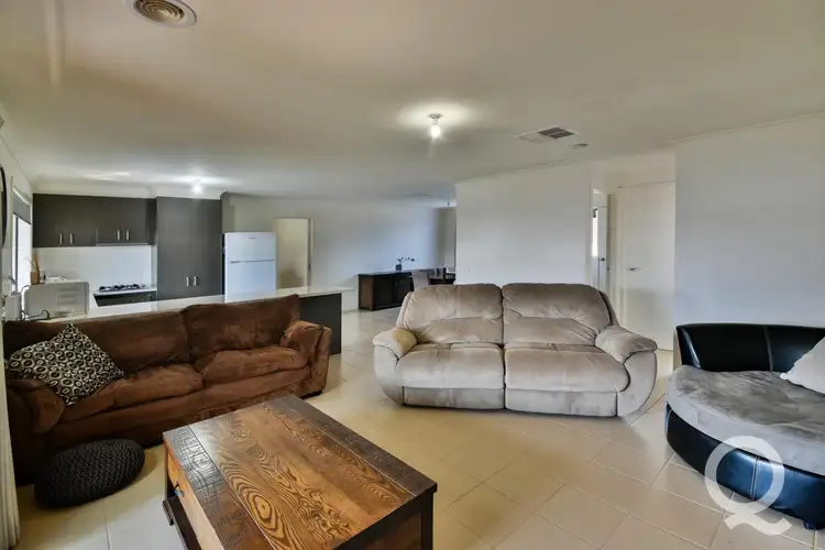 Sixth view of Homely house listing, 2 Tatterson Court, Warragul VIC 3820