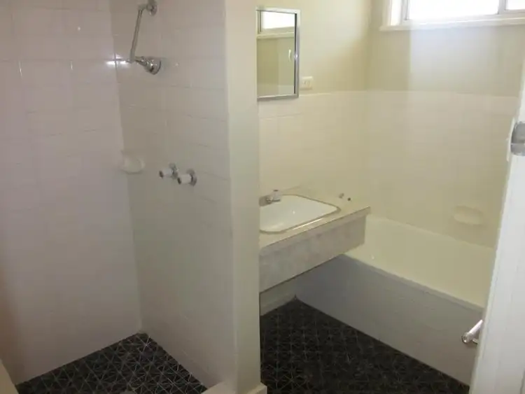 Fourth view of Homely unit listing, 60 Queen Street, Maffra VIC 3860