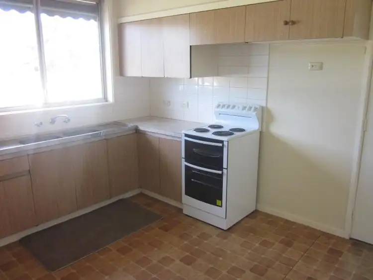 Sixth view of Homely unit listing, 60 Queen Street, Maffra VIC 3860