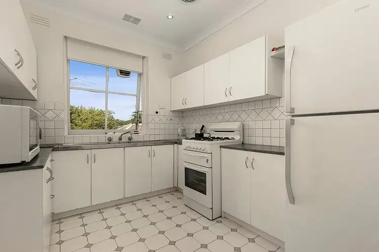 Third view of Homely apartment listing, 18/114-116 Riversdale Road, Hawthorn VIC 3122