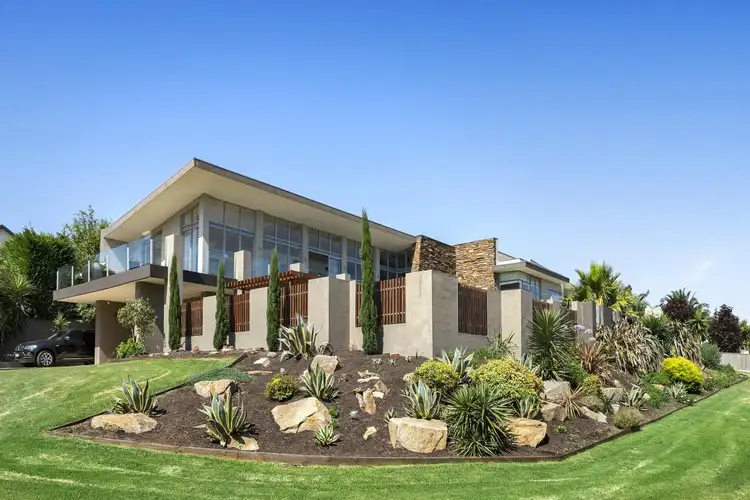 136 Grant Road, Mount Eliza VIC 3930