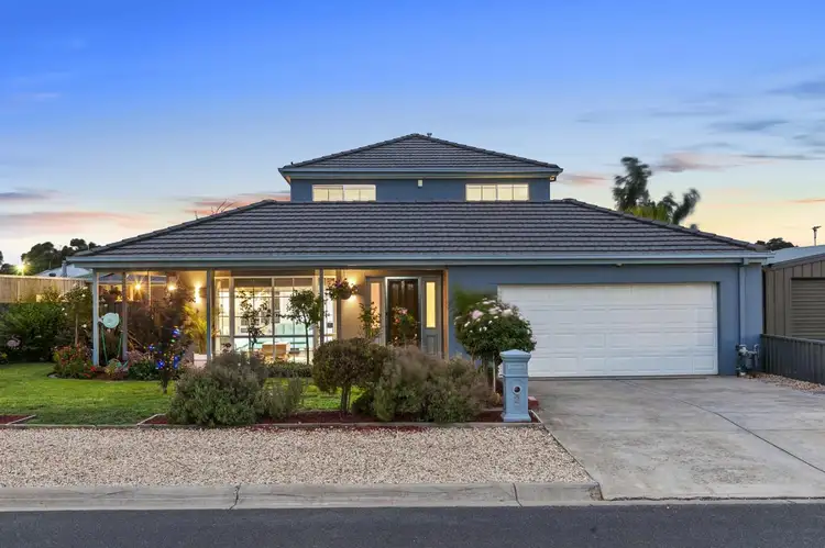 2 Begonia Court, Delacombe VIC 3356