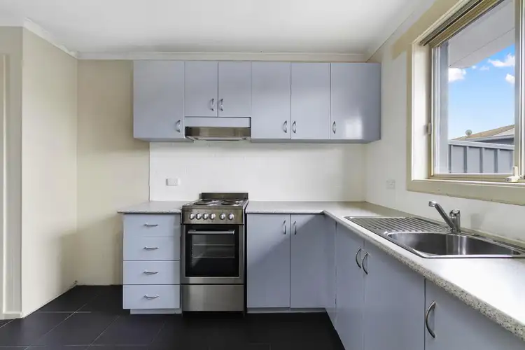Sixth view of Homely unit listing, 2/24A The Avenue, Morwell VIC 3840