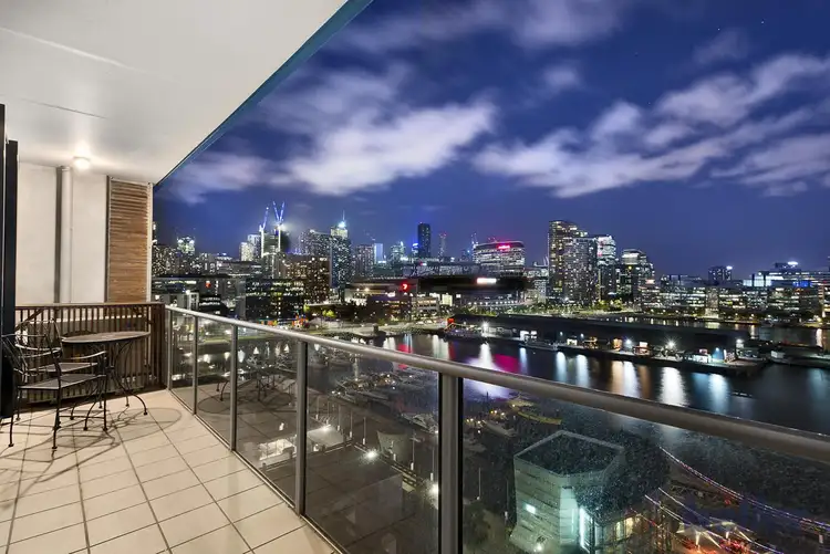 1002/20 Rakaia Way, Docklands VIC 3008