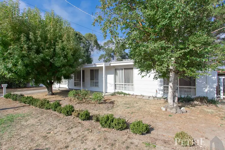 24 Pryor Street, Mount Pleasant VIC 3350