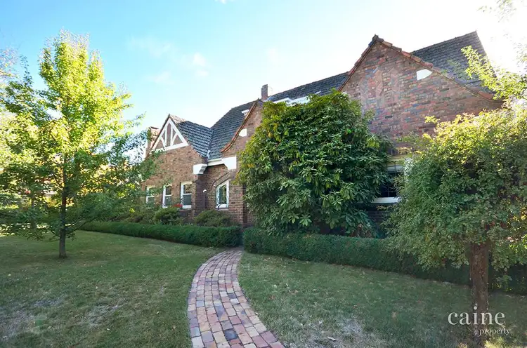 1 Russell Street, Newington VIC 3350