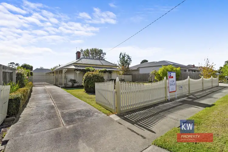13 Wallace Street, Morwell VIC 3840