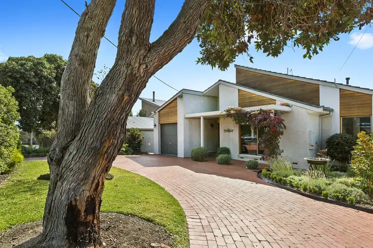 49 Koornalla Crescent, Mount Eliza VIC 3930