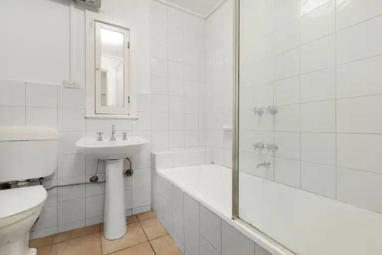 Fifth view of Homely apartment listing, 6/75 Queens Road, Melbourne VIC 3004