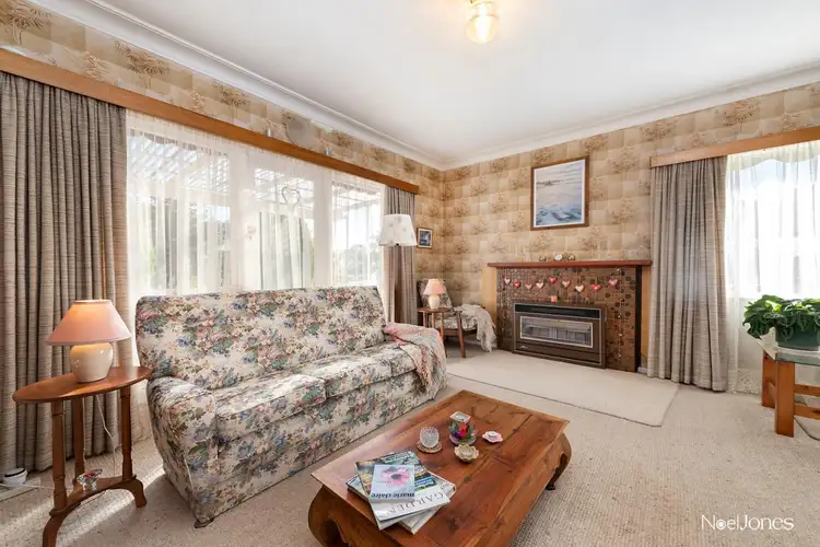Fifth view of Homely house listing, 3 Chasta Crescent, Mitcham VIC 3132