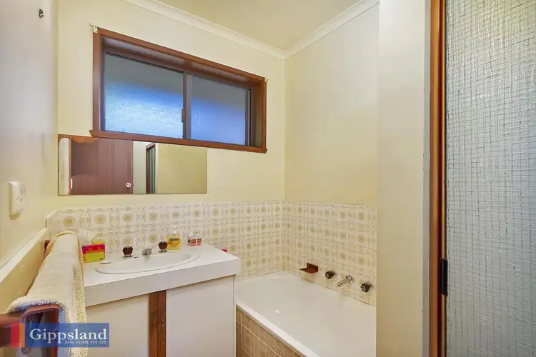 Fourth view of Homely unit listing, 2/72 Kent Street, Maffra VIC 3860