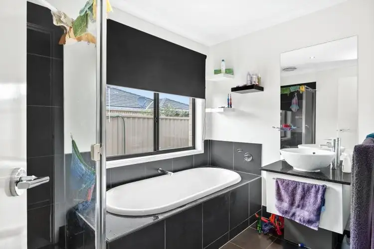 Sixth view of Homely house listing, 13 Clovedale Avenue, Alfredton VIC 3350