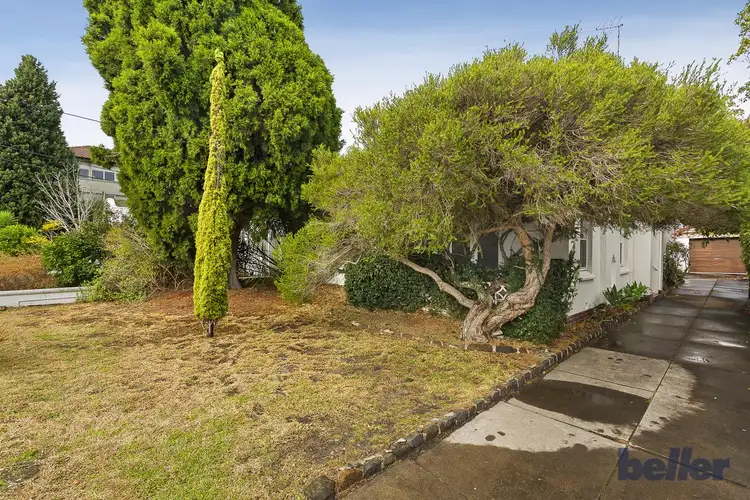 9 Mooltan Avenue, St Kilda East VIC 3183