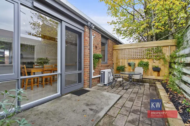 Unit 2/3 James Street, Morwell VIC 3840