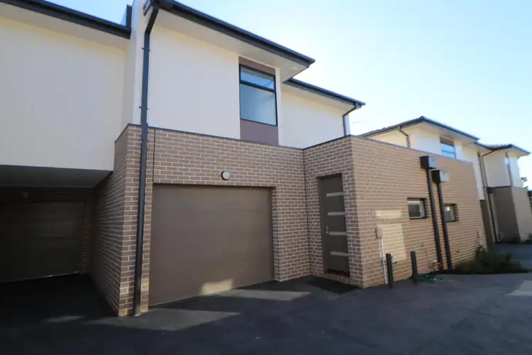 Main view of Homely townhouse listing, 5/27-29 Loddon Avenue, Reservoir VIC 3073