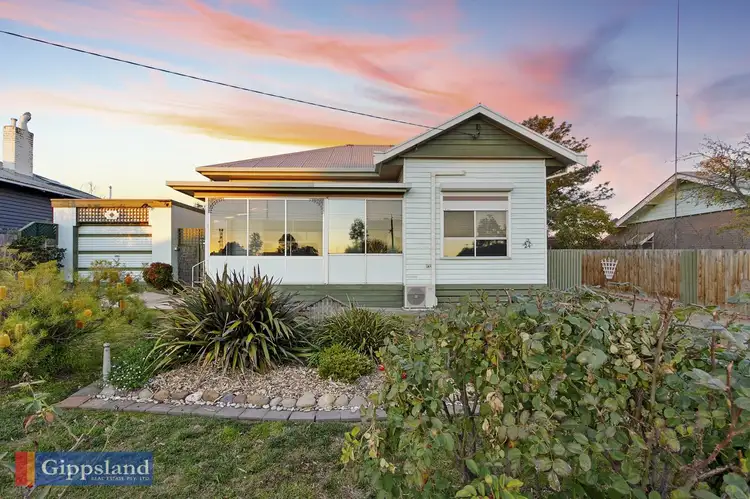 24 Powerscourt Street, Maffra VIC 3860
