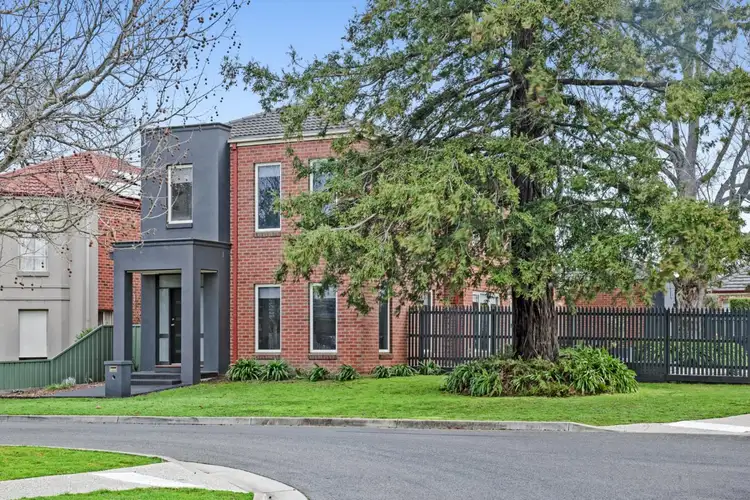 Main view of Homely house listing, 10 McPhie Place, Lake Gardens VIC 3355