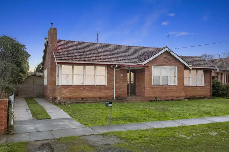 416 Pleasant Street South, Newington VIC 3350