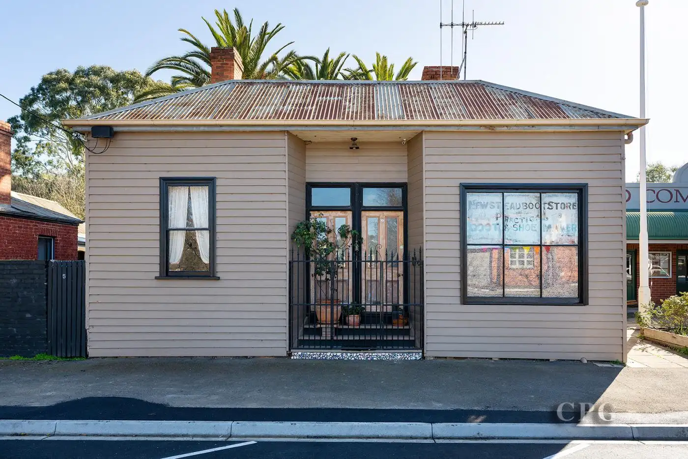 Main view of Homely house listing, 5 Lyons Street, Newstead VIC 3462
