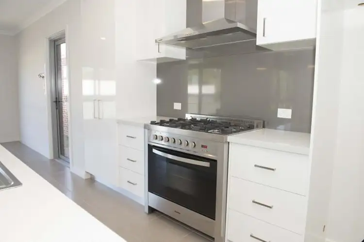 Fourth view of Homely house listing, 5 Madelia Court, Golden Point VIC 3350