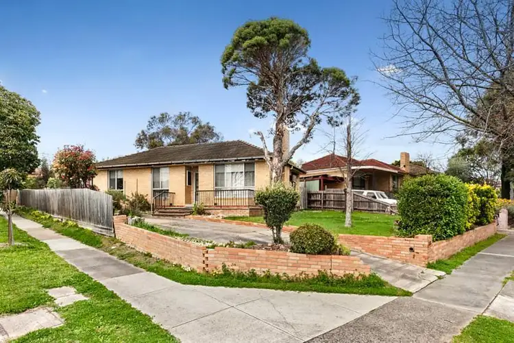 13 Esta Street, Blackburn North VIC 3130