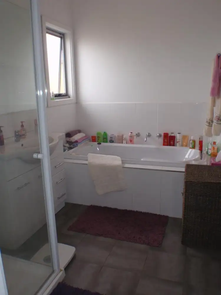 Fifth view of Homely unit listing, 2/35 Anna Street, St Albans VIC 3021
